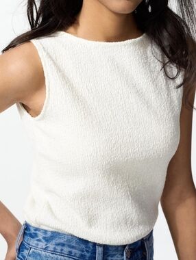 Uniqlo Women's Boat Neck Sleeveless Textured Top